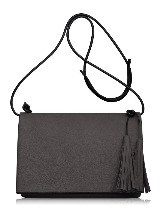 Женская сумка модель MARU Артикул: B00712 (grey) Цена: 1 350 руб.