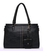 Женская сумка модель DERBY Артикул: B00693 (black) Цена: 4 050 руб.